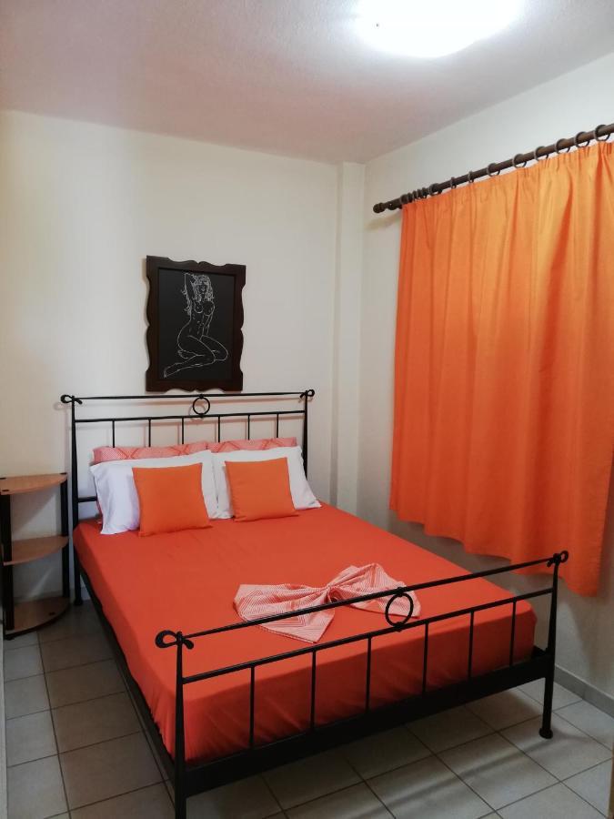 Corner House Apartment Leptokarya  Bagian luar foto
