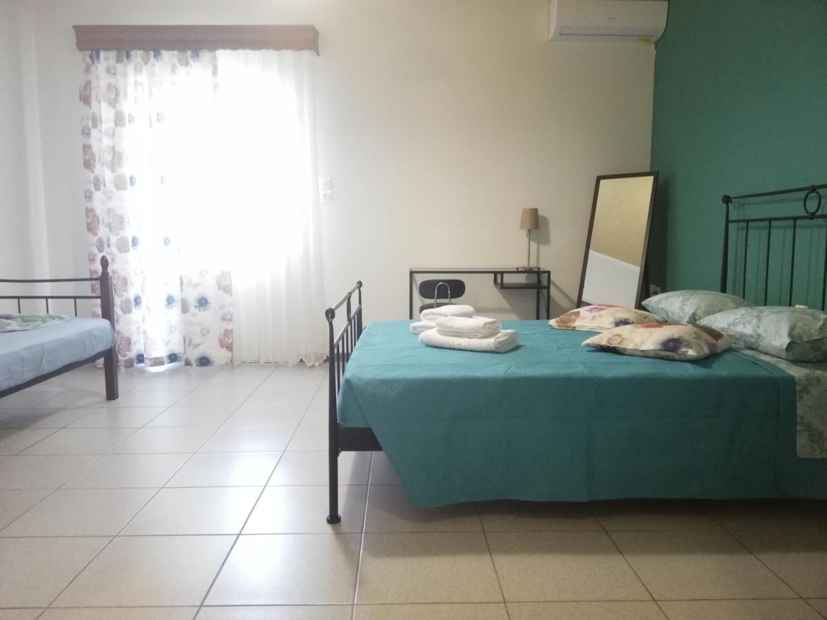 Corner House Apartment Leptokarya  Bagian luar foto